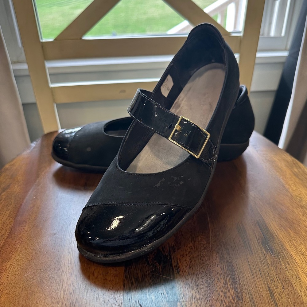 Naot Mary Jane Shoes Womens 42 Black Nubuck Patent Leather Buckle Strap Comfort - Picture 2 of 11